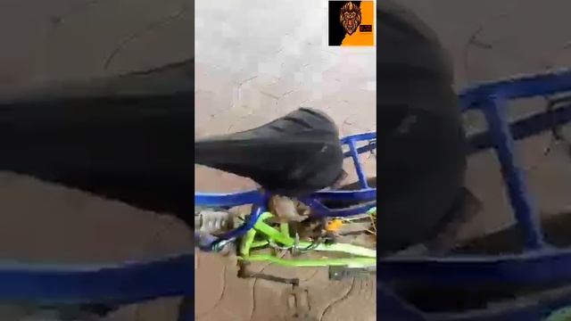 HOW TO SIT BACK SEAT OF CYCLE AND RIDE? смотреть онлайн