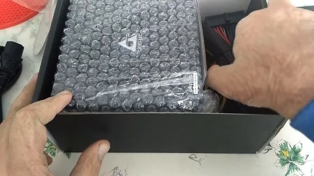 Unboxing CHIEFTEC FORCE CPS-500S PSU смотреть онлайн