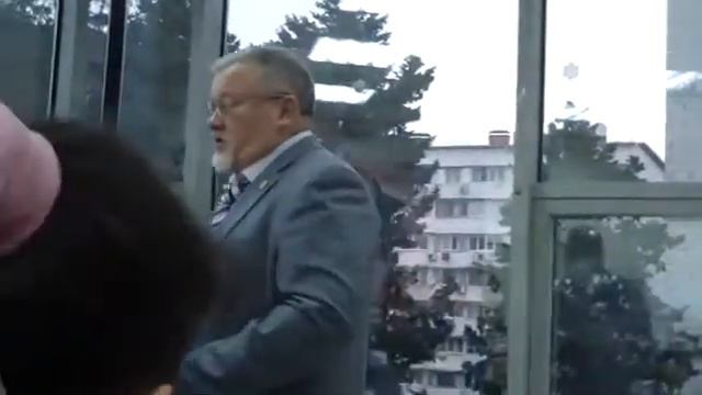 Приглашаем сразу на Золотого Директора Владимир Полежаев смотреть онлайн