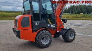 Фронтальный погрузчик Quadtrac WL40T +7-909-630-90-90