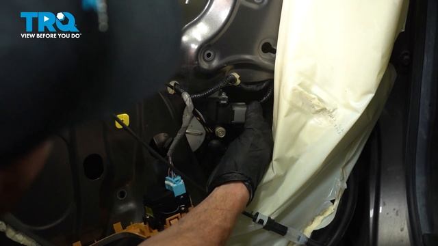 How to Replace Power Window Motor & Regulator Assembly 2003-2007 Honda Accord смотреть онлайн