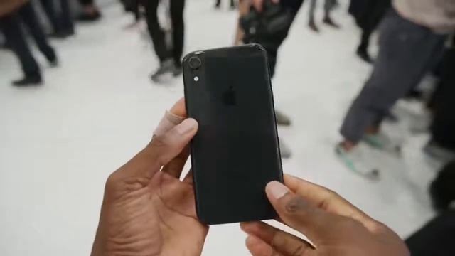 iPhone XR Unboxing First Look ❤❤ смотреть онлайн