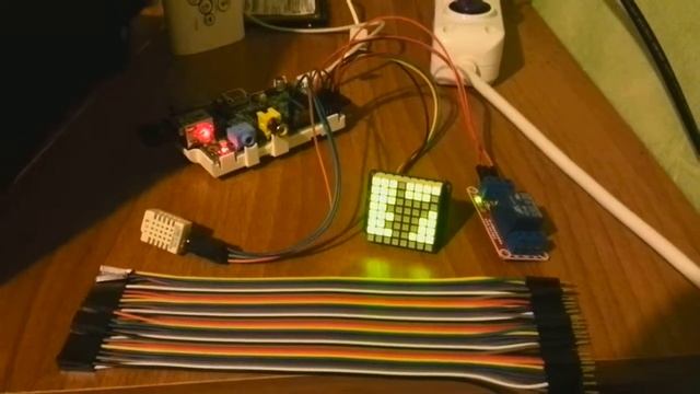 Raspberri pi arch linux display matrix + dht22 смотреть онлайн