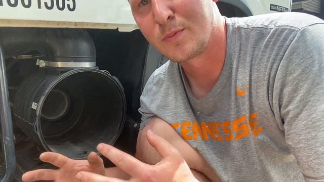 Isuzu NPR air filter replacement смотреть онлайн