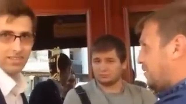 Одесский «Автомайдан» блокирует в отеле польскую делегацию смотреть онлайн