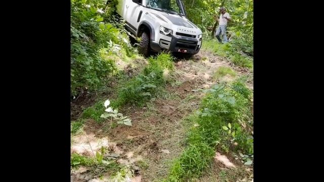 Land Rover Defender 4×4 Best_Ever_4k_King of Palace Brother's смотреть онлайн