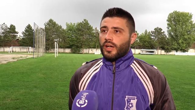 TV BEČEJ: FK Vojvodina: Prozivci prisustvovalo 19 igrača смотреть онлайн