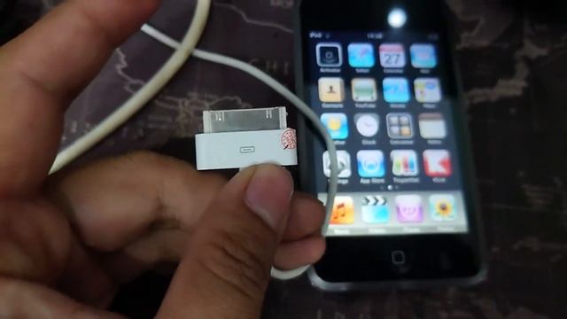 ipod Touch đời đầu, chip âm thanh wolfson mạnh, khoẻ, phím home hơi nặng, giá 250k tặng cáp sạc смотреть онлайн