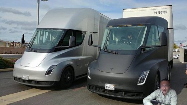 Tesla будет выпускать всего по пять грузовиков Tesla Semi