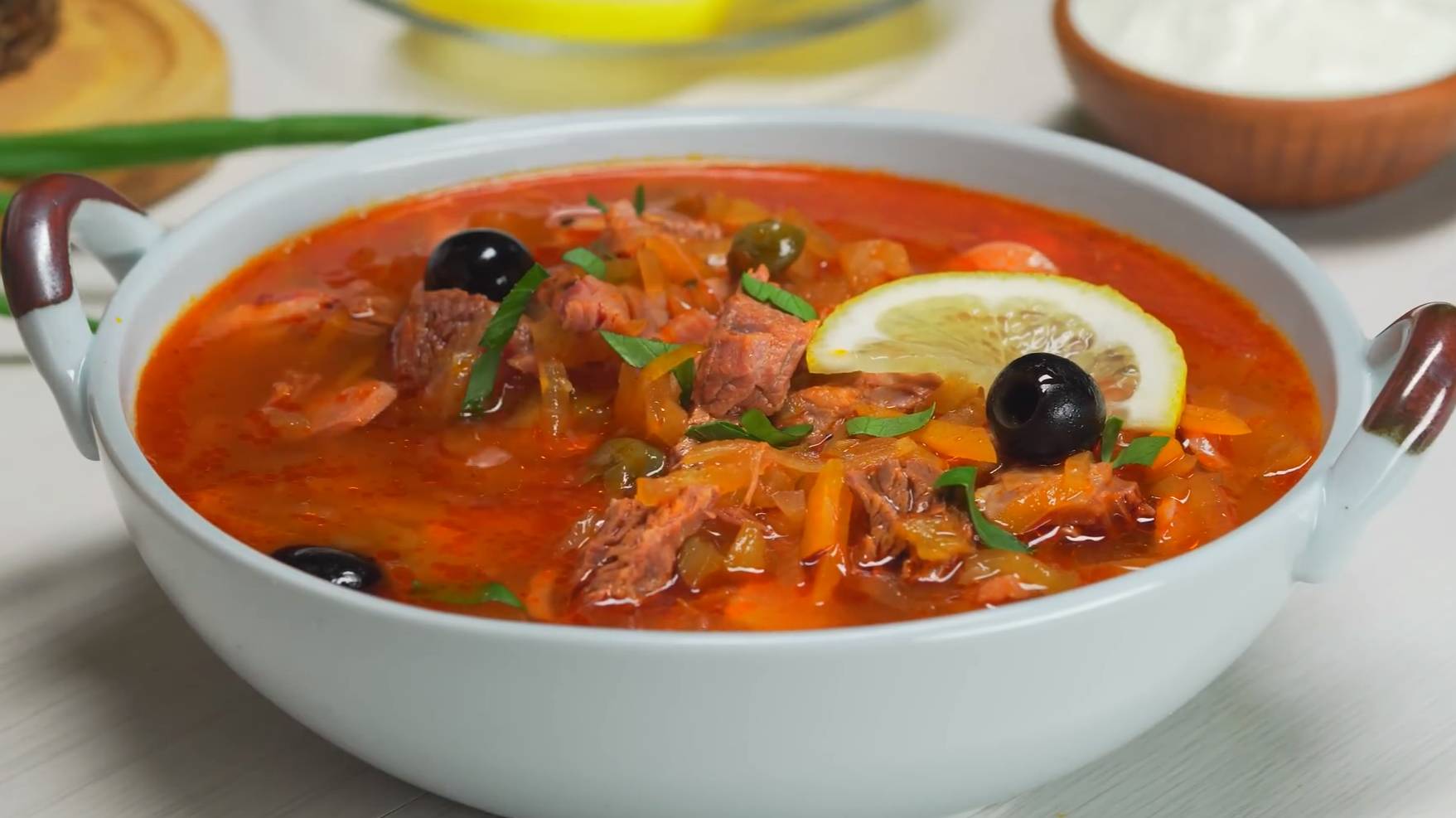 Классический рецепт супа -мясная сборная солянка смотреть онлайн