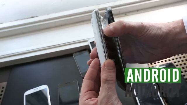 Galaxy Note 2 VS LG Optimus 4X HD смотреть онлайн