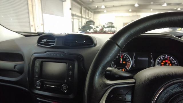 JEEP RENEGADE 1.4 LONGITUDE 5d 138 BHP - THE ROXBURGHE GROUP - USED CARS UK смотреть онлайн