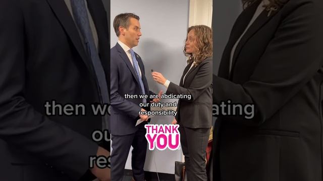 When an #OBGYN interviews male politicians 👀 смотреть онлайн