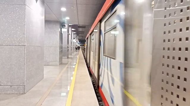 81-775 на Кунцевской БКЛ смотреть онлайн