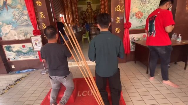Thean Hou Temple visit / Car display of Jaguar and Range Rover / Bengali Vlog from KL смотреть онлайн