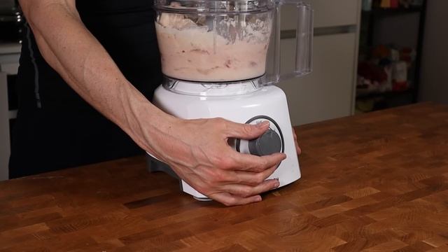 The Protein Bar Recipe everyone should make at Home (No Bake, made with Oats, ANABOLIC) смотреть онлайн