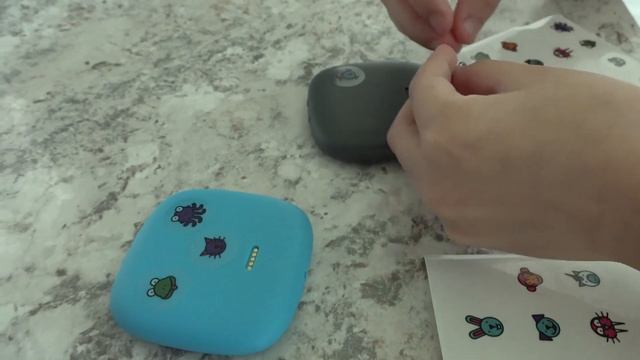 RELAY SCREEN-FREE SMARTPHONE ALTERNATIVE FOR KIDS! | Relay Kids Cell Phone | Walkie Talkie Phone смотреть онлайн