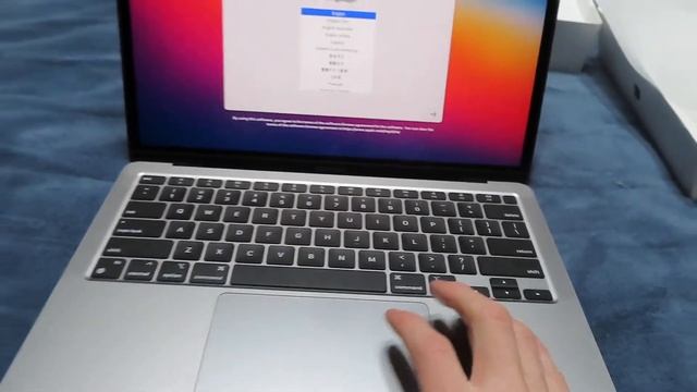 Macbook Air смотреть онлайн