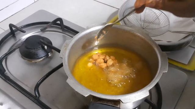 Crispy mookadalai смотреть онлайн