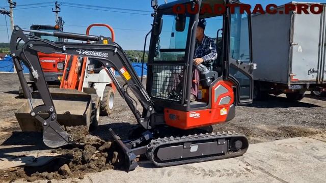 Мини-экскаватор с гидровращателем Quadtrac E22U PRO в работе +7-909-630-90-90 смотреть онлайн