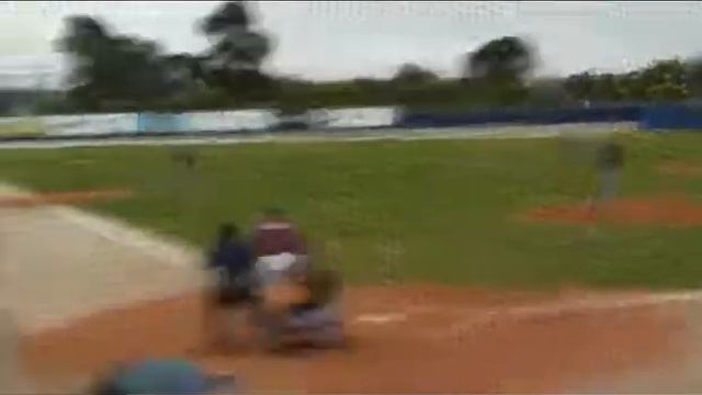 Andrew Russell Double Vs Bite 9-01-11.wmv смотреть онлайн