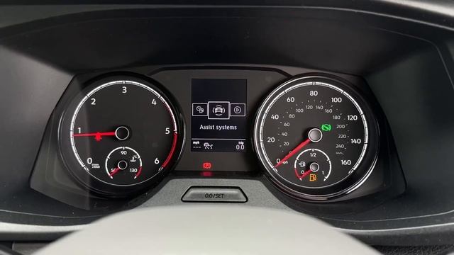 Volkswagen Transporter T30 Highline LWB TDI | Volkswagen Van Centre Liverpool | DG24OCR смотреть онлайн