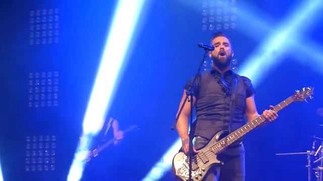 Skillet - Awake And Alive (Moscow 03.11.2014 Stadium live) смотреть онлайн