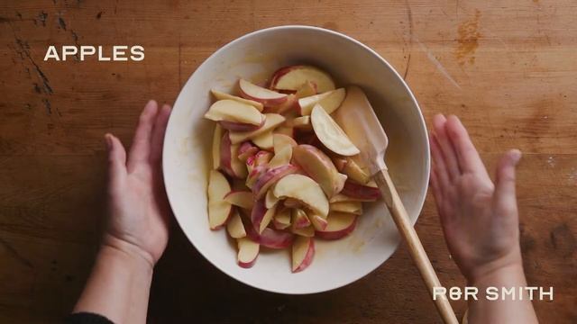 R&R Smith Golden Apple Cake смотреть онлайн