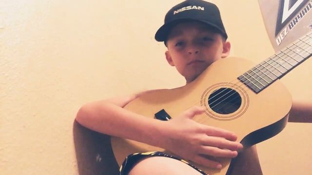 PLAYING GUITAR (first time don’t judge me) смотреть онлайн