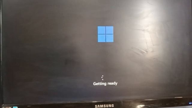 Am INSTALAT Windows 11 SUPERLITE pe un PC VECHI *nu imi vine sa cred* смотреть онлайн