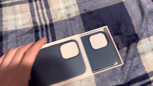 iPhone 12 Pro Max Leather Case Unboxing смотреть онлайн