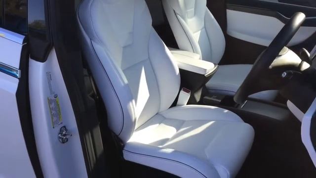 TESLA MODEL X 75D FOR SALE IN WHITE PEARL