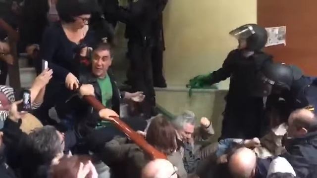 Clara violación de derechos humanos смотреть онлайн