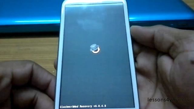 Install CyanogenMod 11 Android 4.4 Kit Kat on the Galaxy S3 смотреть онлайн