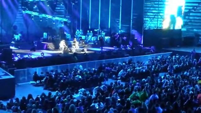 2 Cellos - With or without you - Arena di Verona 11 maggio 2016 смотреть онлайн