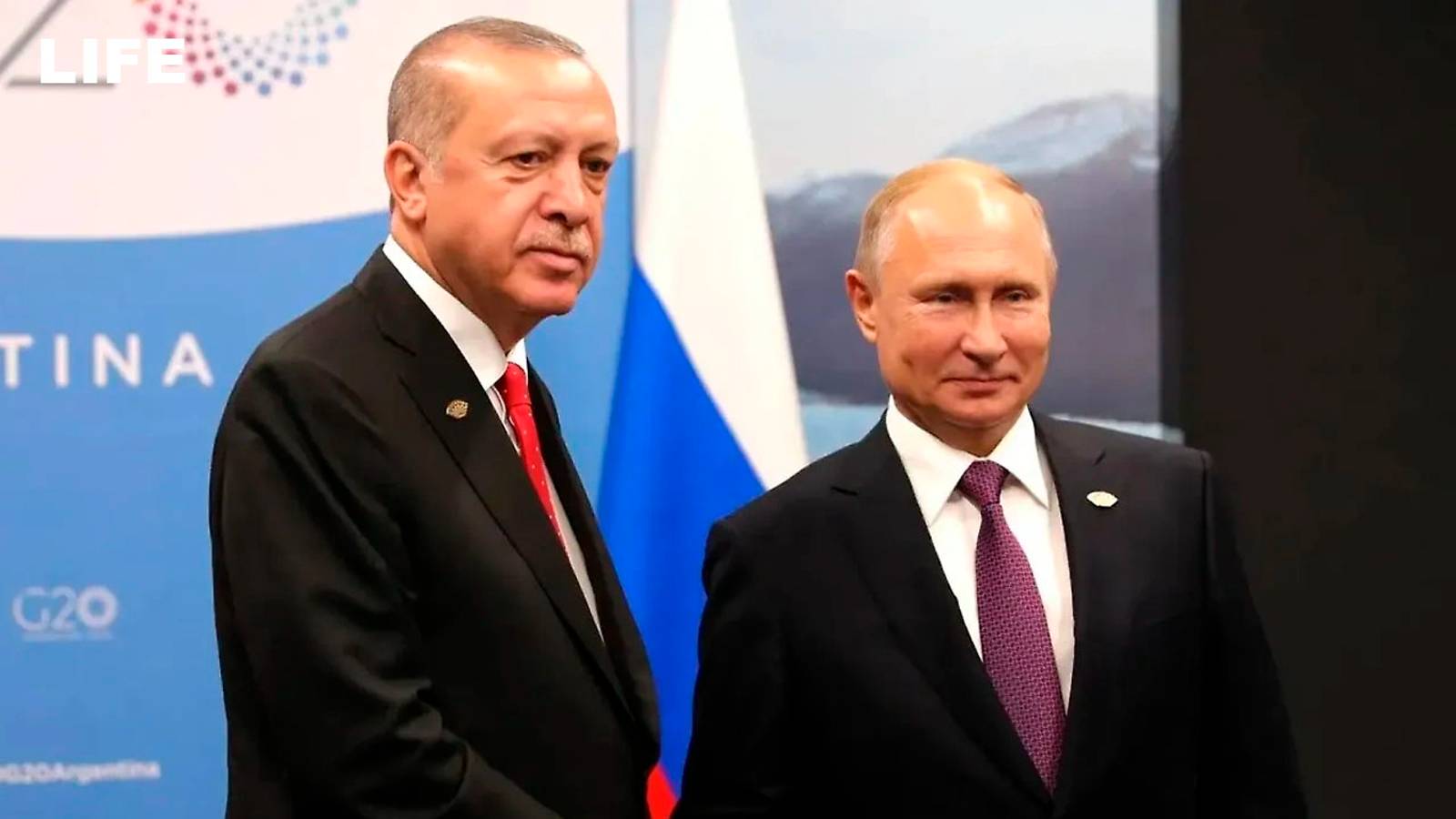 Путин проводит переговоры с Эрдоганом смотреть онлайн