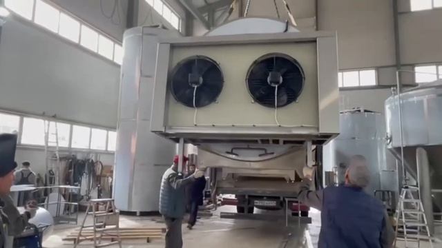 Охладитель молока 10000л.