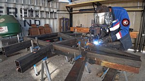 Стеллажи из металлолома своими руками.