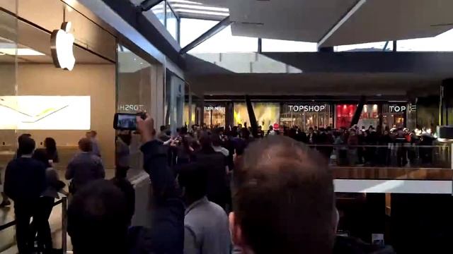 Apple iPhone 6S Launch Highpoint Timelapse смотреть онлайн