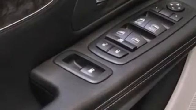 2014 Chrysler Town & Country Touring смотреть онлайн
