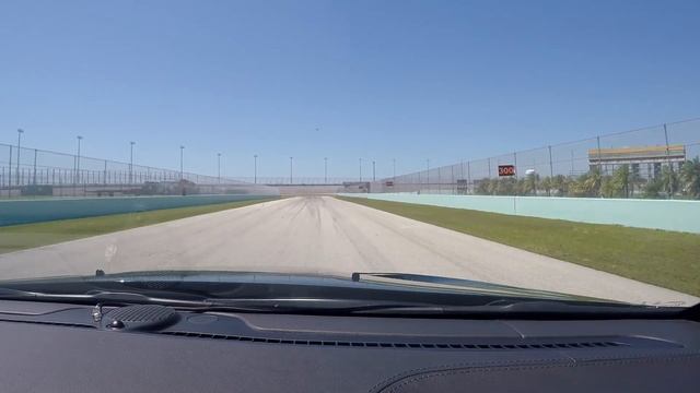 2021 Jeep Grand Cherokee SRT Homestead-Miami Speedway смотреть онлайн