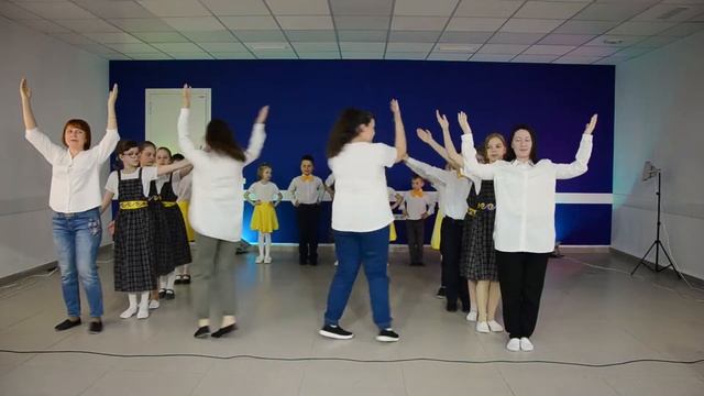Танец "Маленьких овечек" на праздник Пасха