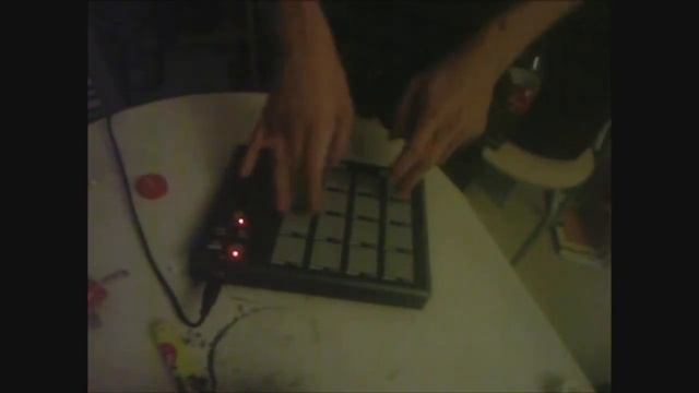 Jour 3 sur MPC & THC - Skrillex смотреть онлайн