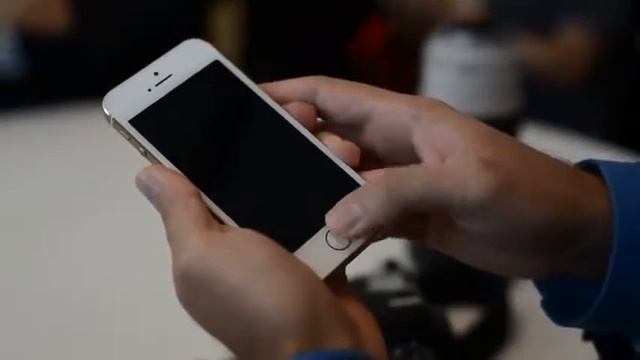 Apple iPhone 5S Hands On смотреть онлайн