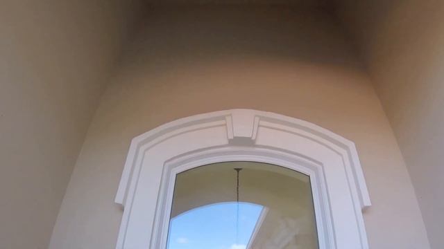 Residential Window Cleaning with T Squeegee смотреть онлайн