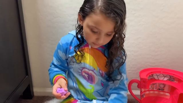 Itty Bitty Prettys Tea Party Unboxing!! смотреть онлайн