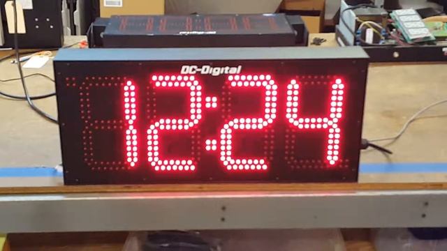 DC-80N-IN (Network Synchronized Atomic Clock) смотреть онлайн