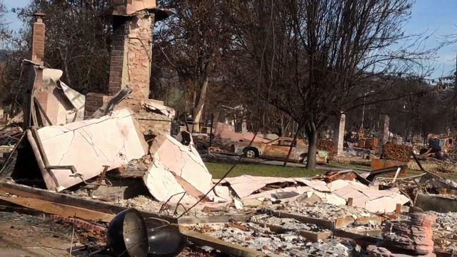 We visited the Santa Rosa California fire 12/29/17 American flag left behind and found смотреть онлайн