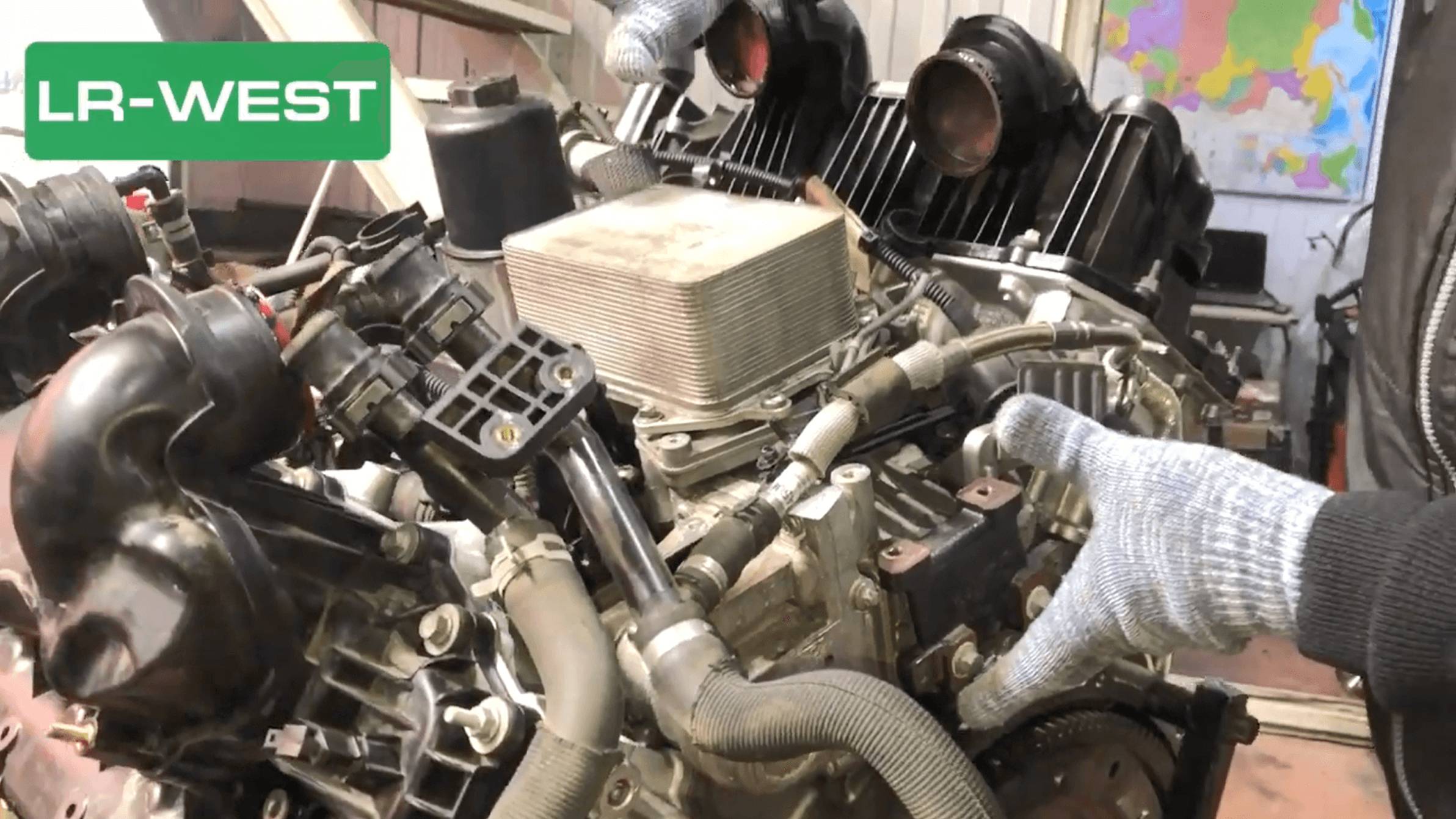 Узел клапана ЕГР и теплообменника на Рендж Ровер дизель смотреть онлайн