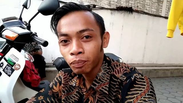 Efek Setelah Vaksin Astra Zeneca, Pusing, Demam, Badan Panas!! смотреть онлайн